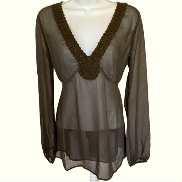 Ann Taylor Loft Gorgeous Top Coverup, Size 4 - Picture 1 of 5